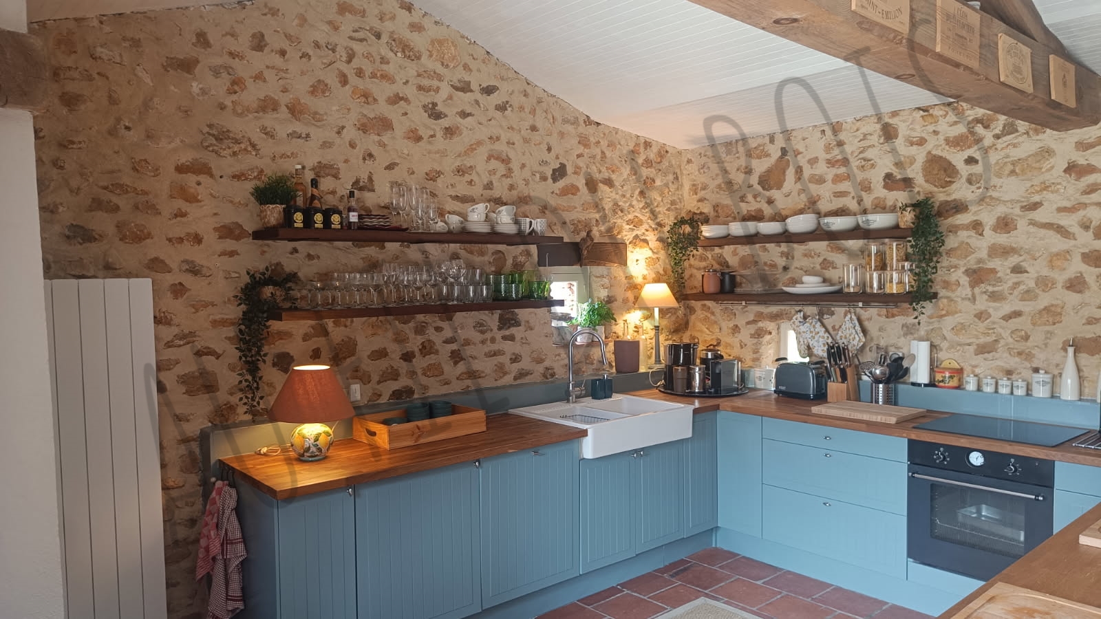 Etagères de cuisine en chêne